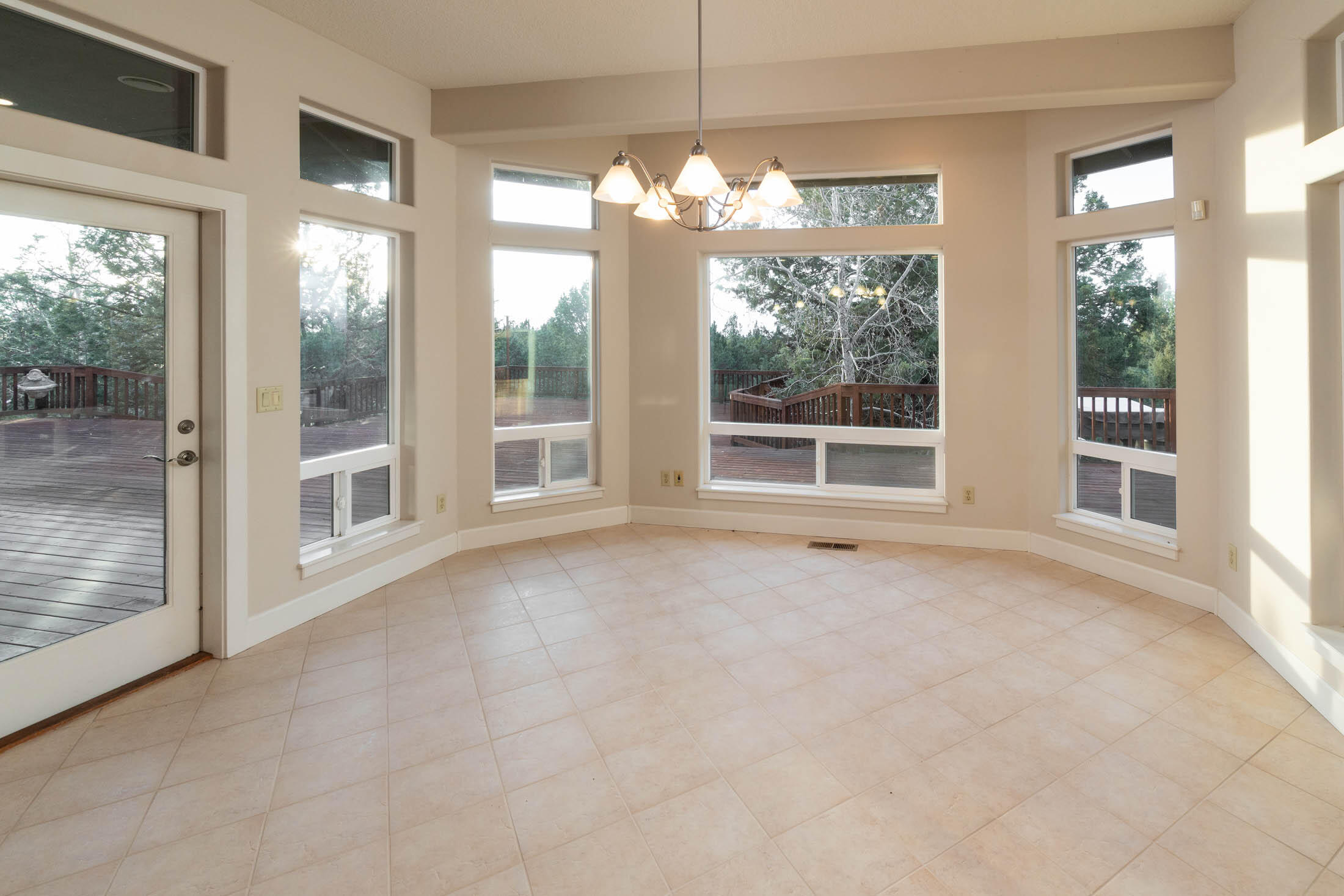 6904 SW Joshua Court