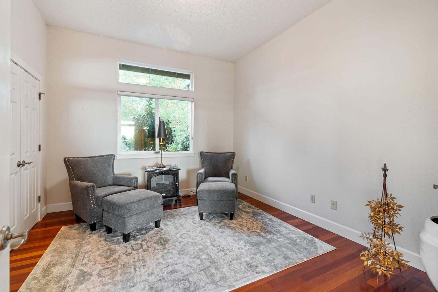 6904 SW Joshua Court