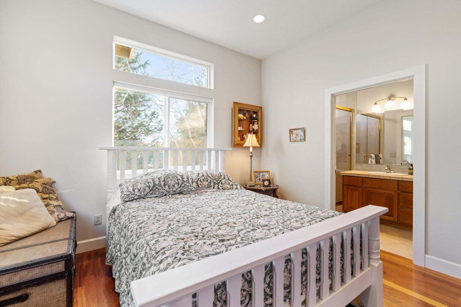 6904 SW Joshua Court