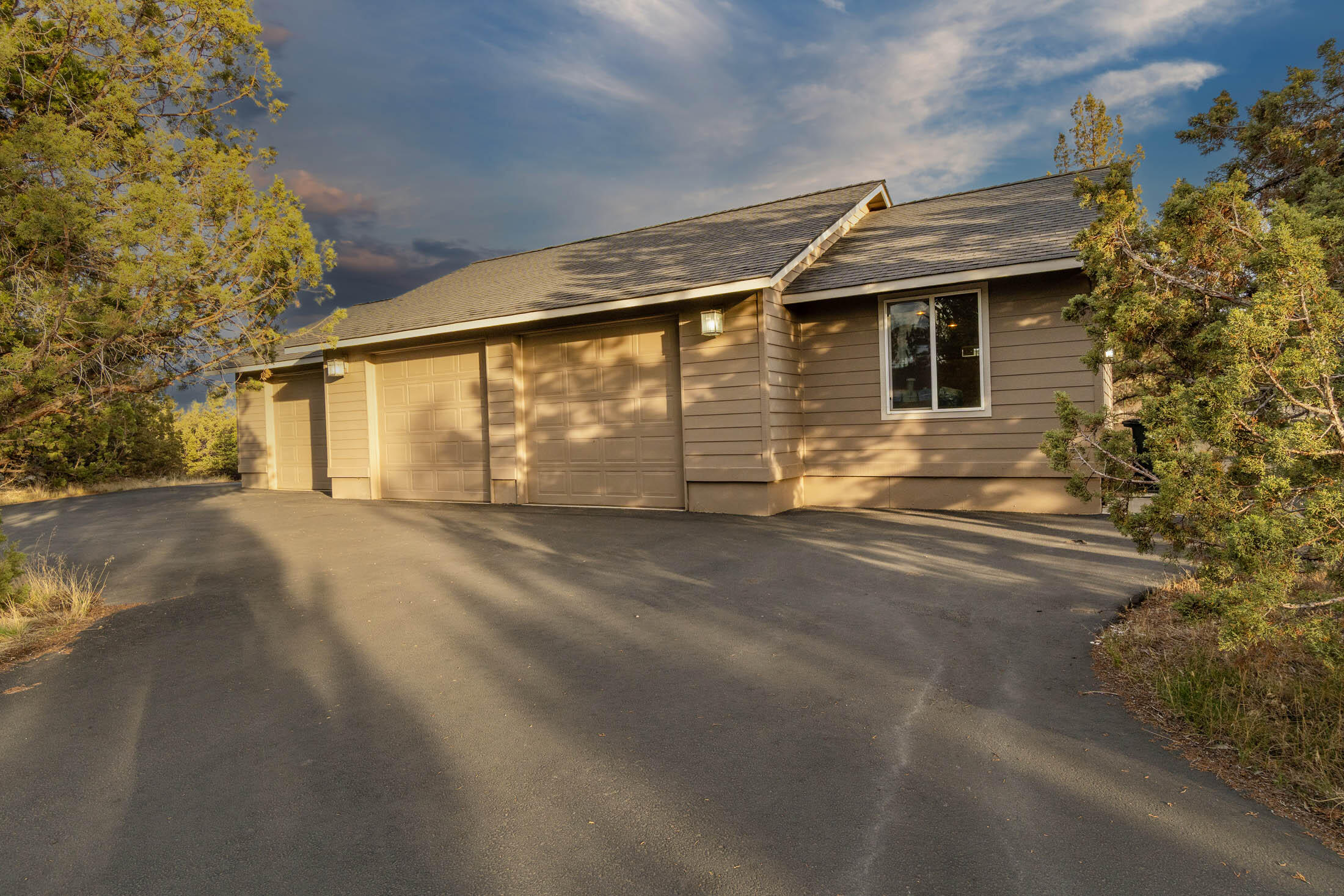 6904 SW Joshua Court