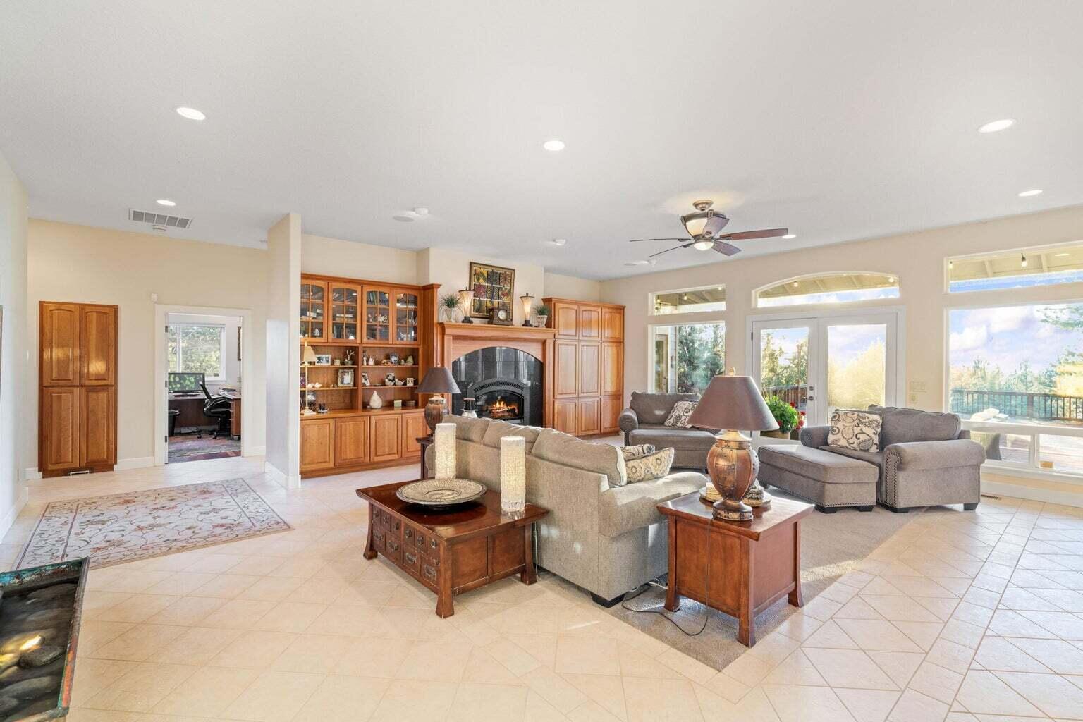 6904 SW Joshua Court