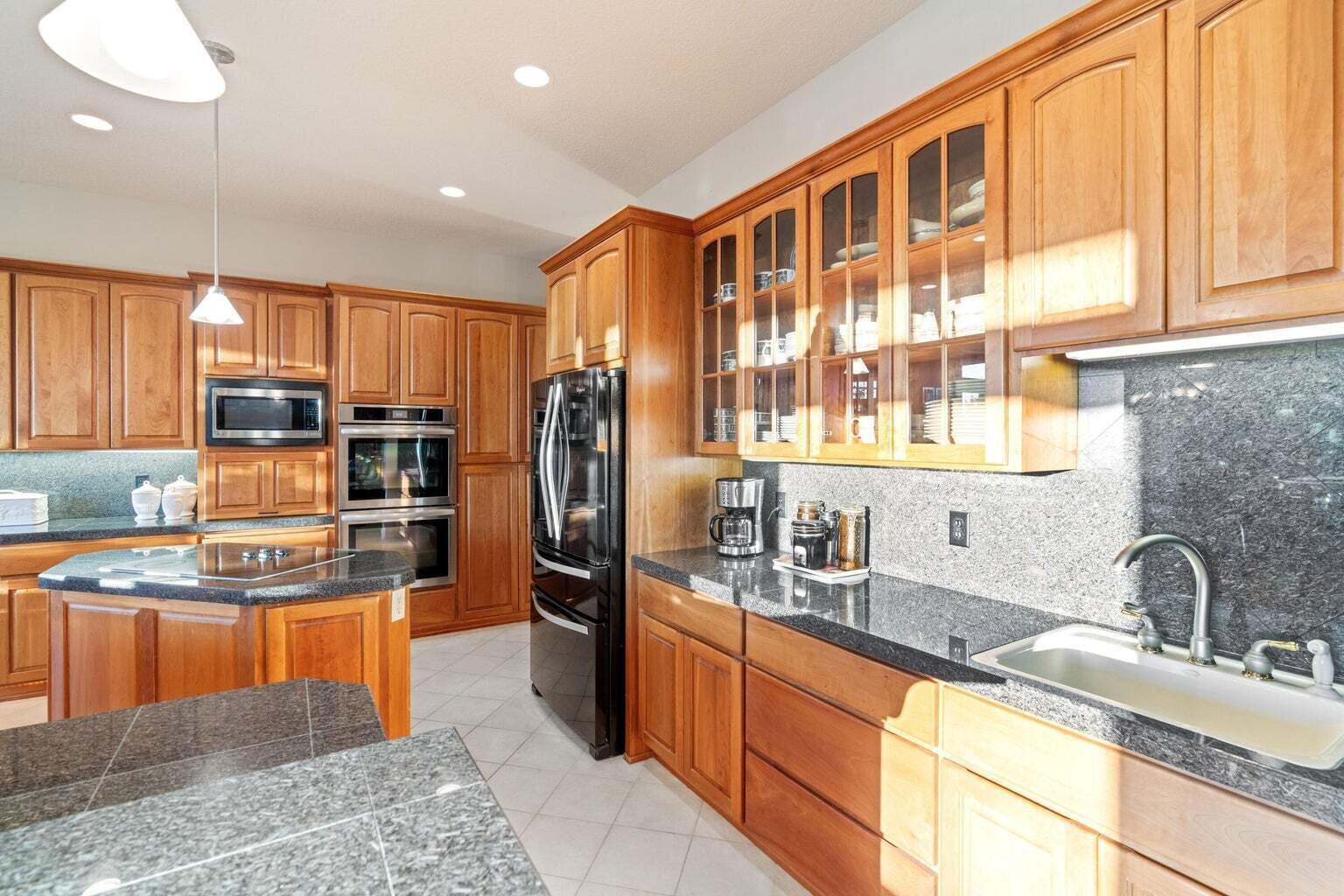 6904 SW Joshua Court