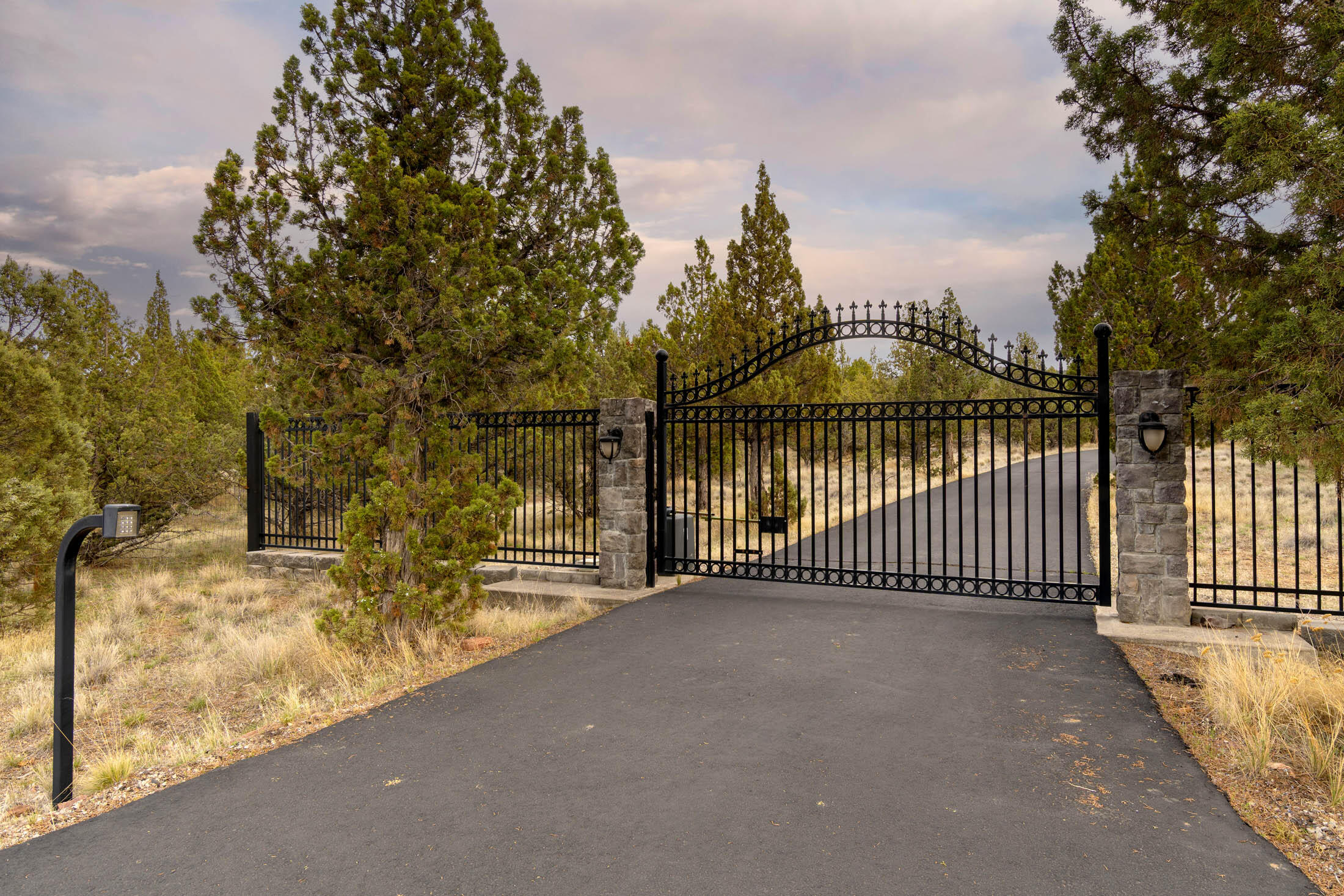 6904 SW Joshua Court