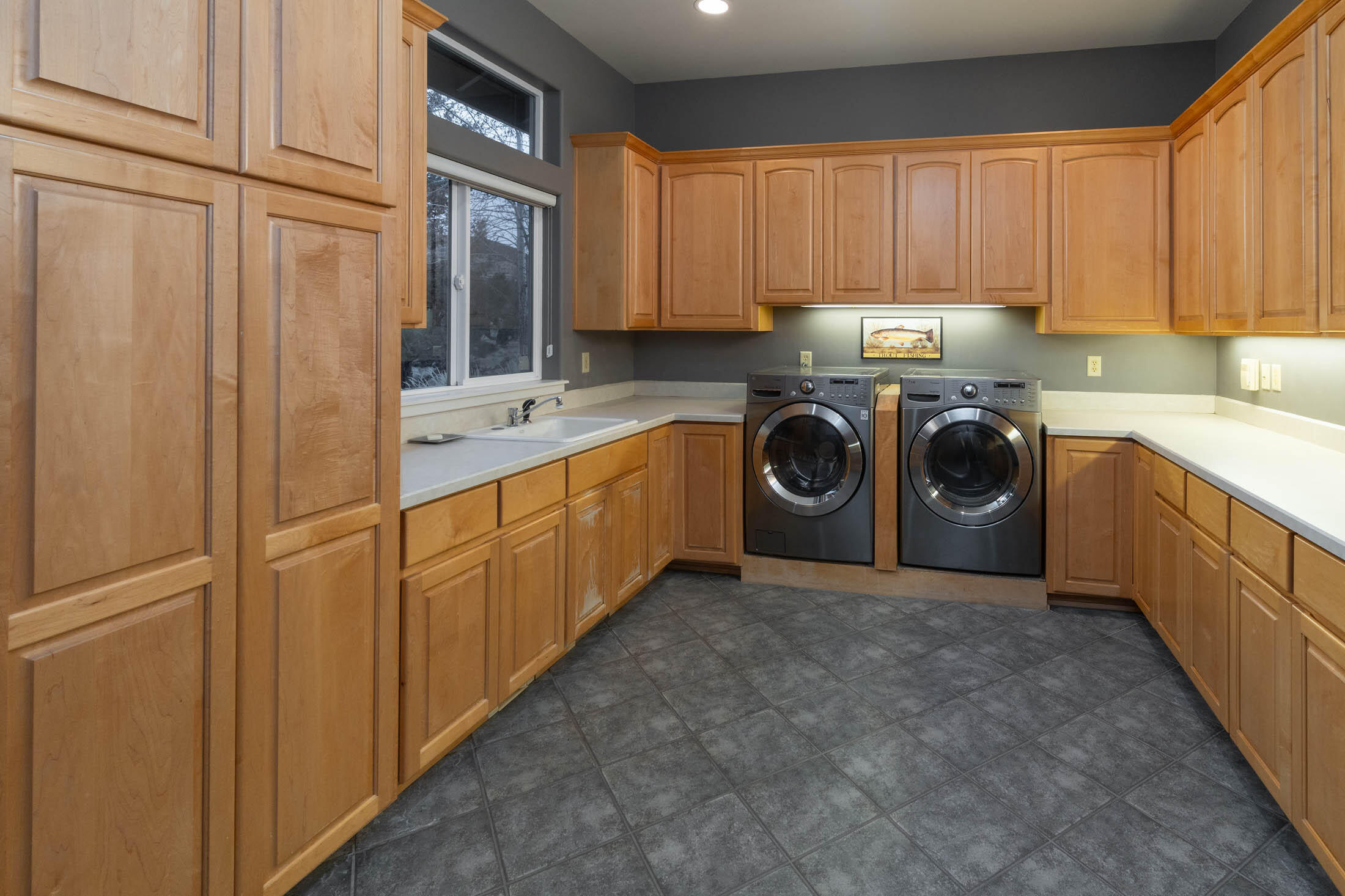 6904 SW Joshua Court