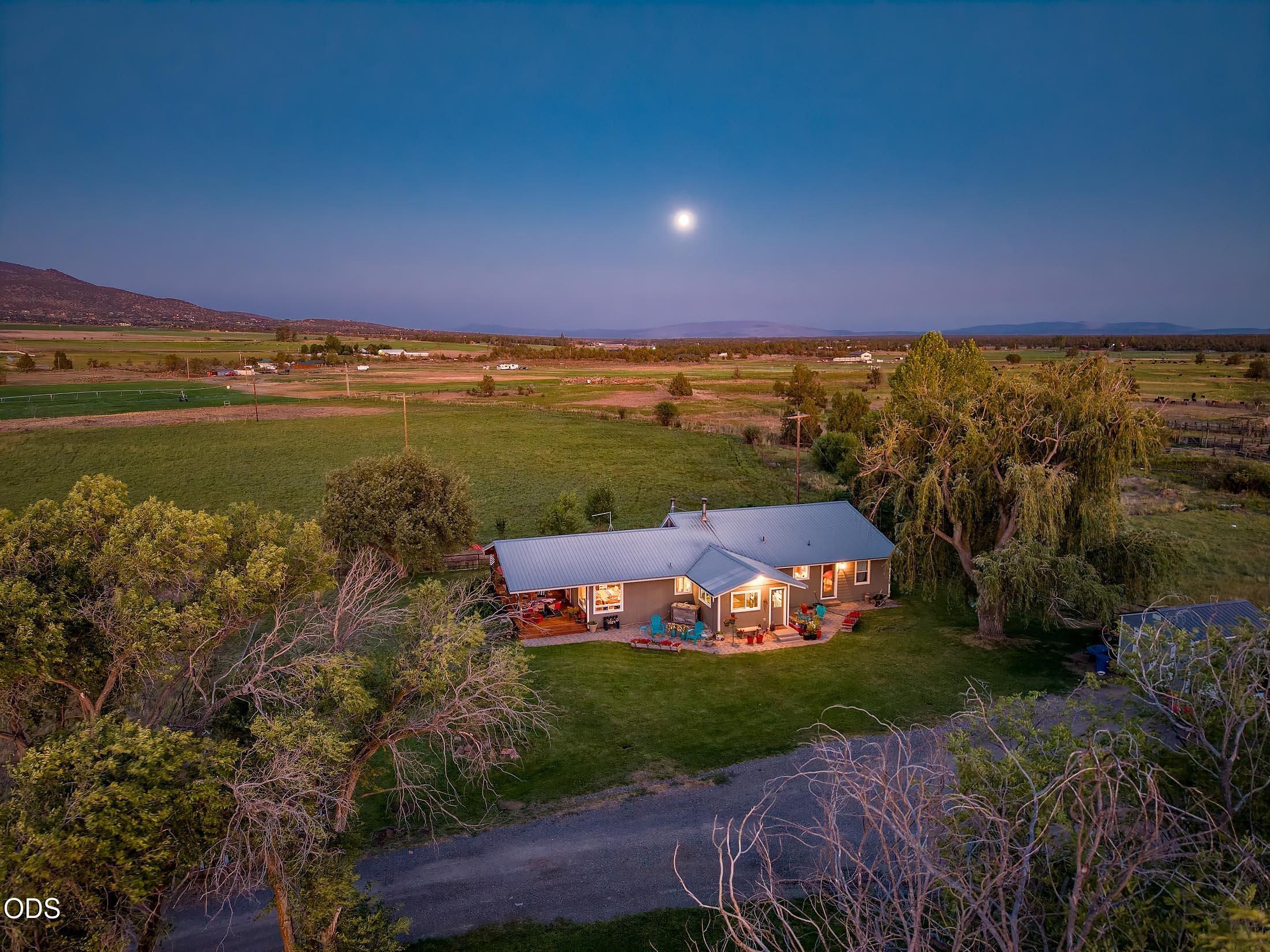 14900 SW Miller Trail