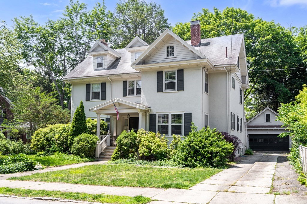 38 Cabot St