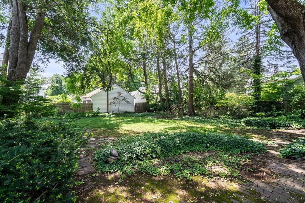 38 Cabot St