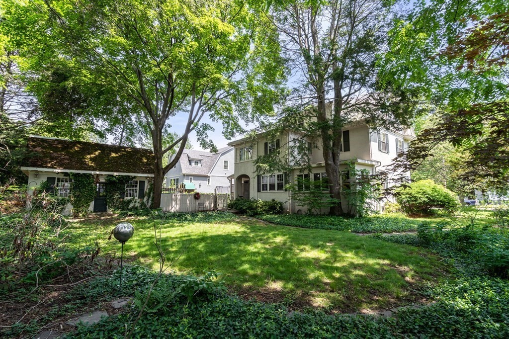 38 Cabot St