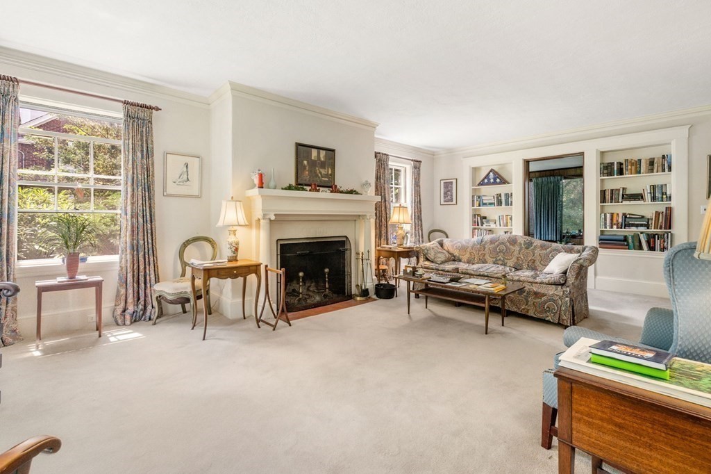 38 Cabot St