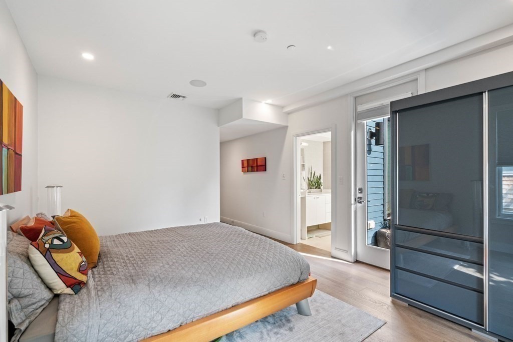 44 Forbes Street # 44