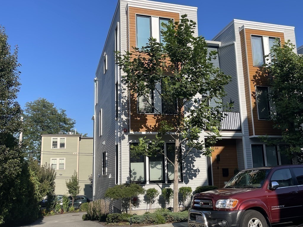 44 Forbes Street # 44