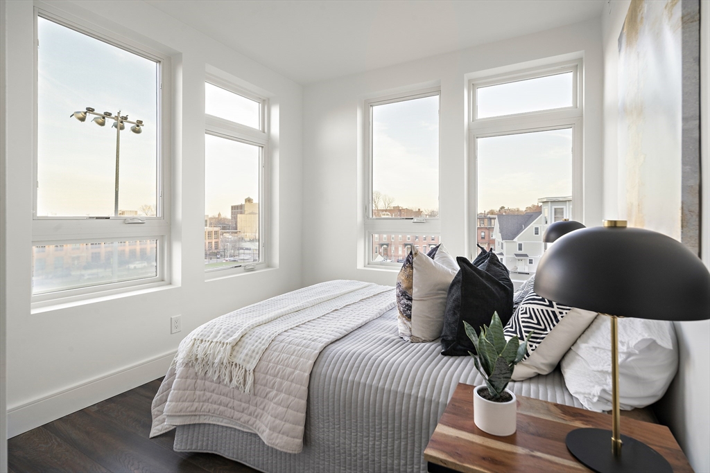 29 Woodford Street # 1