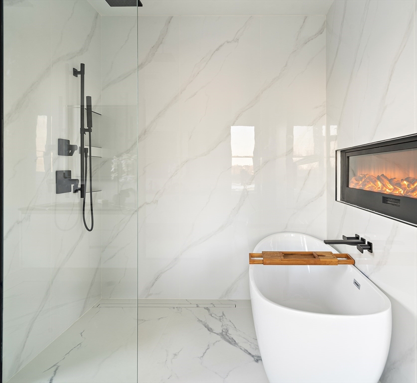 29 Woodford Street # 1