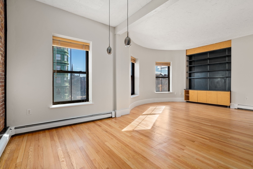 493 Massachusetts Ave # 3