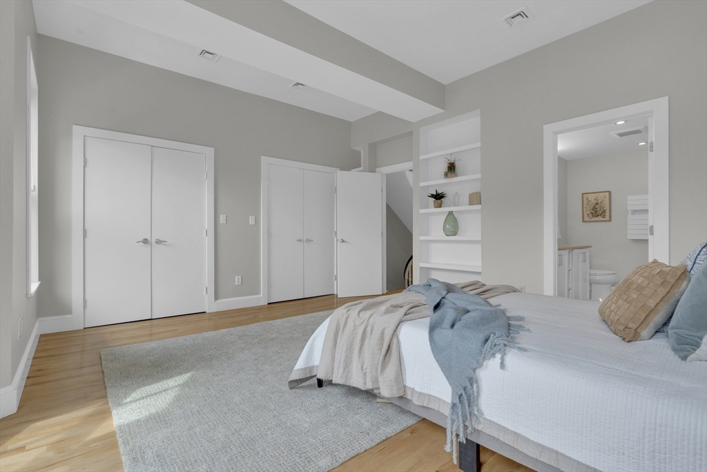 8 Greenwich Park # 3