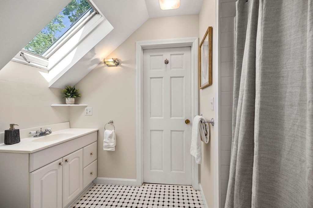 8 Mount Cushing Ter # 2