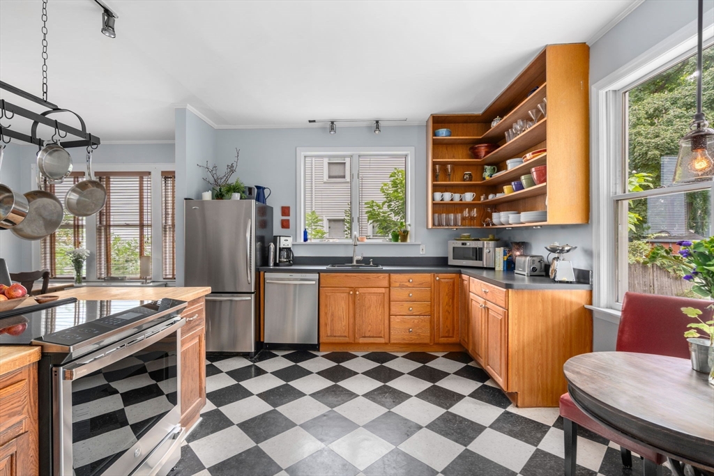 41 Melville Avenue # A