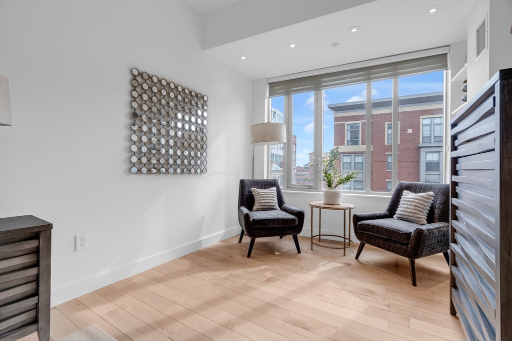 1313 Washington St # 507