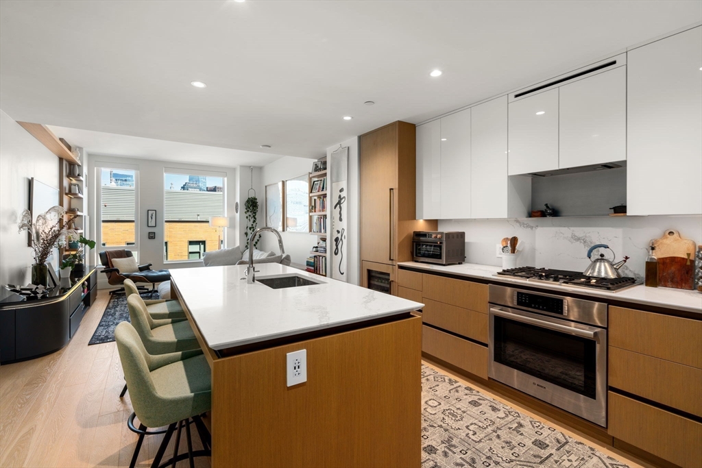 380 Harrison Ave # 1121