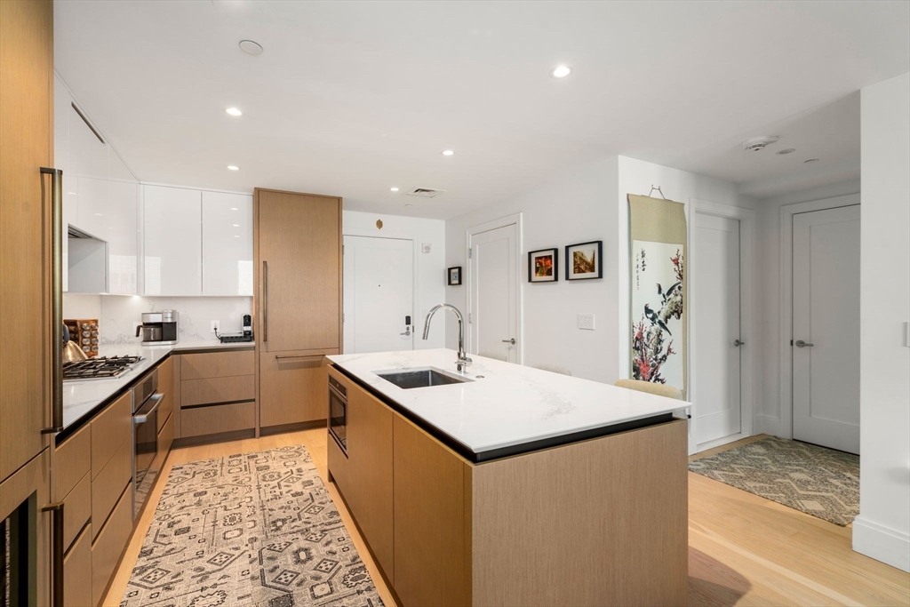 380 Harrison Ave # 1121