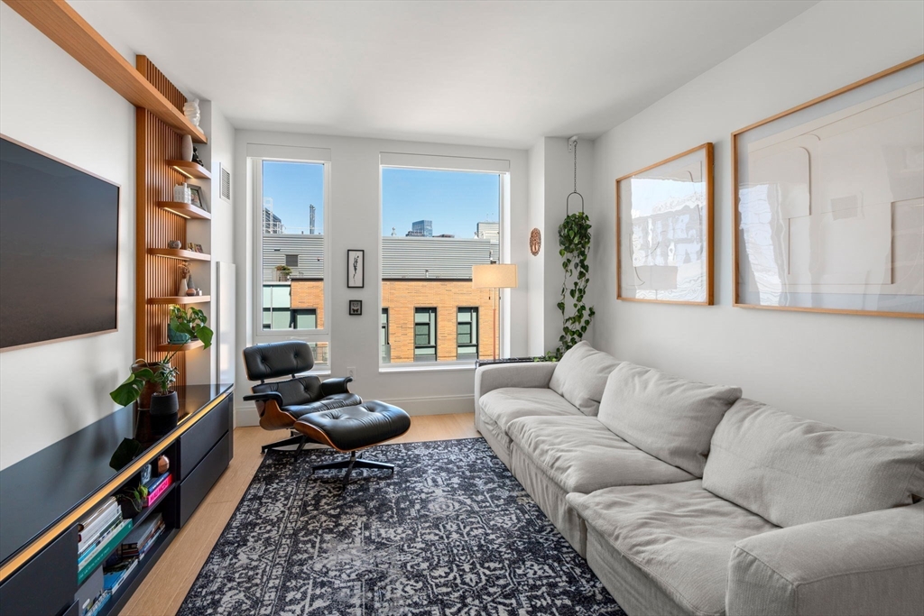 380 Harrison Ave # 1121