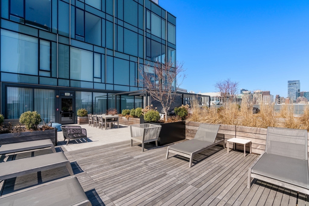 380 Harrison Ave # 1121