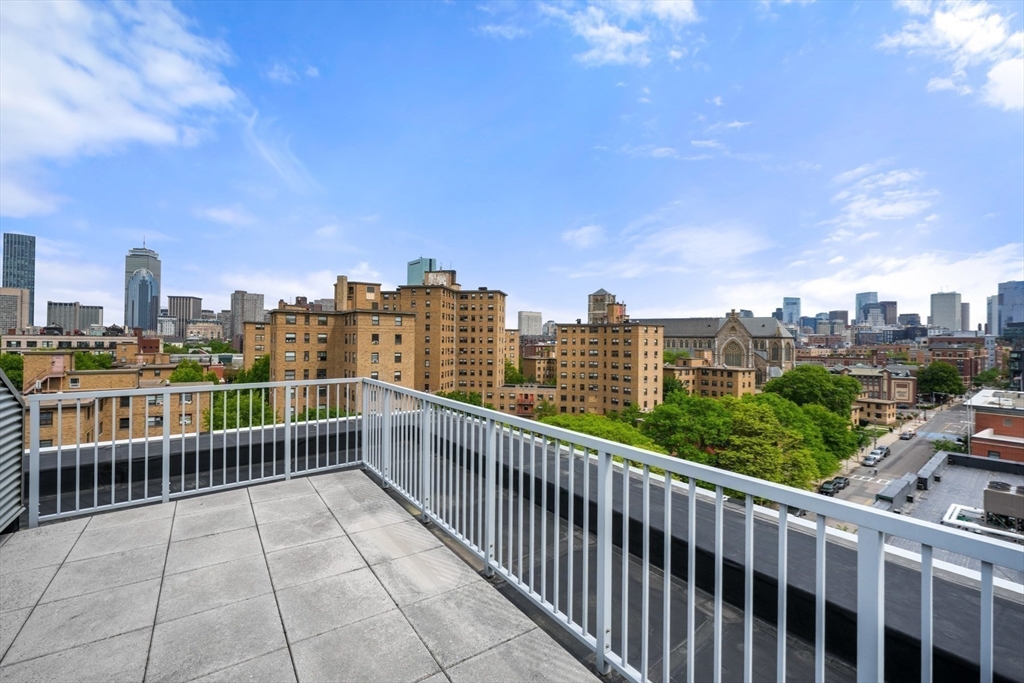 700 Harrison Ave # 610 Unit: PH-610