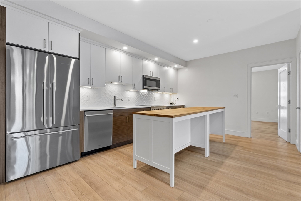 1948-1950 Washington St # 3E