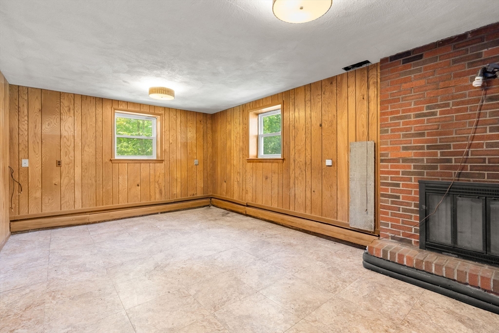 37 Freemont St