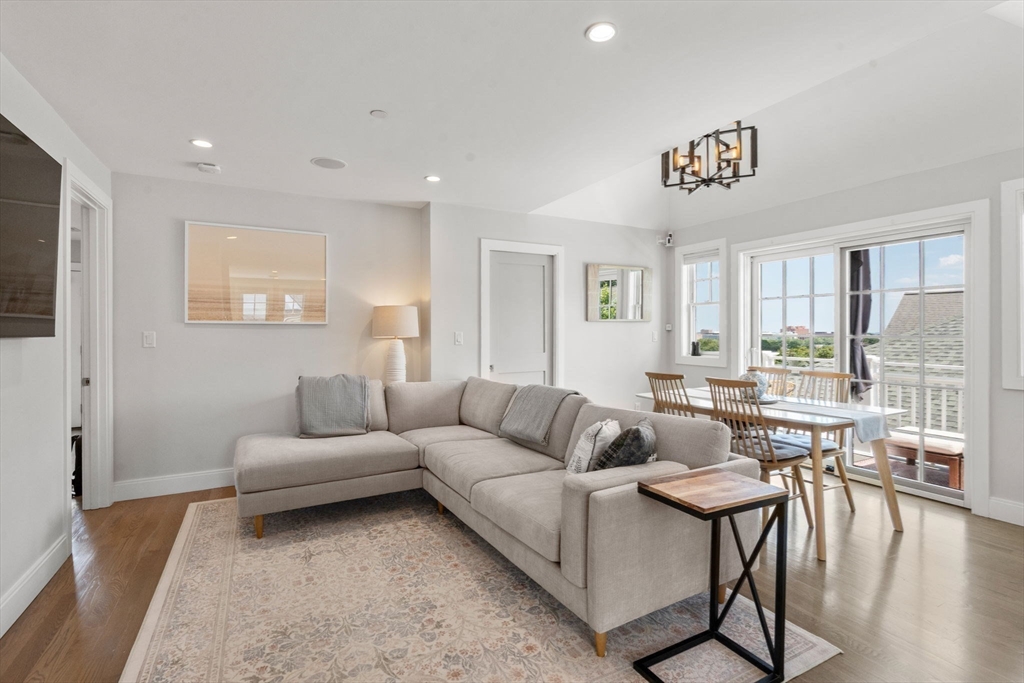 67 Sawyer Ave # 3