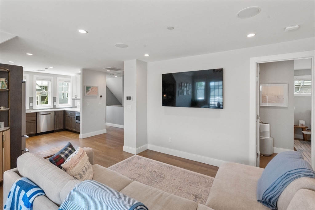 67 Sawyer Ave # 3