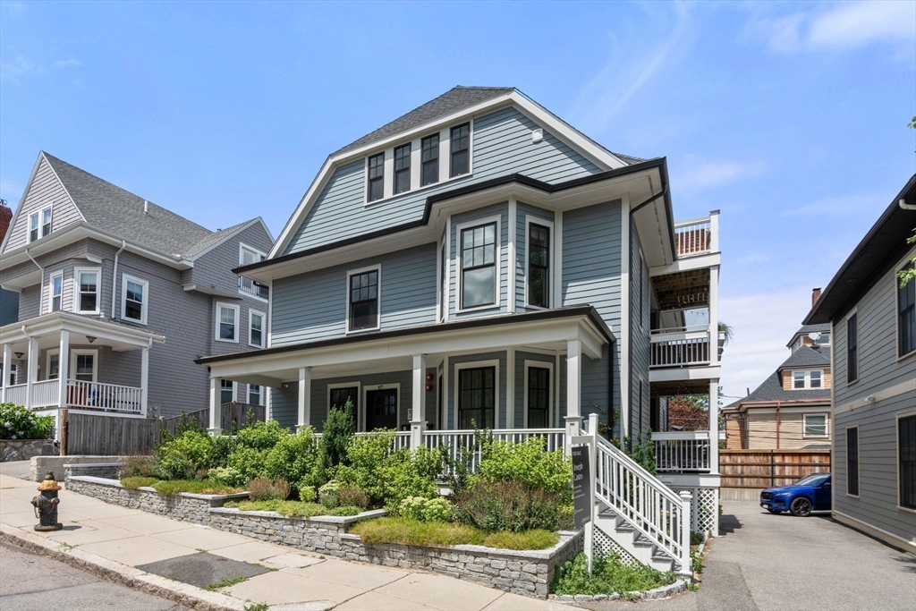 67 Sawyer Ave # 3