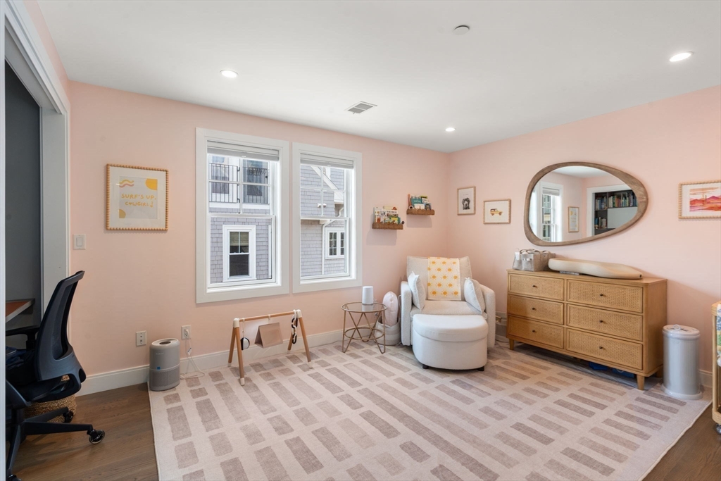 67 Sawyer Ave # 3