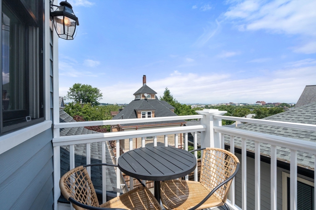 67 Sawyer Ave # 3