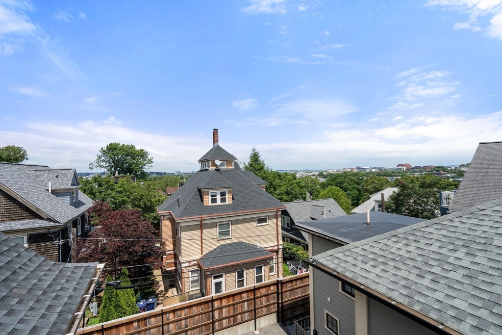 67 Sawyer Ave # 3