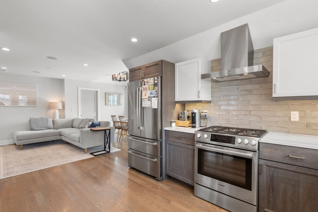 67 Sawyer Ave # 3