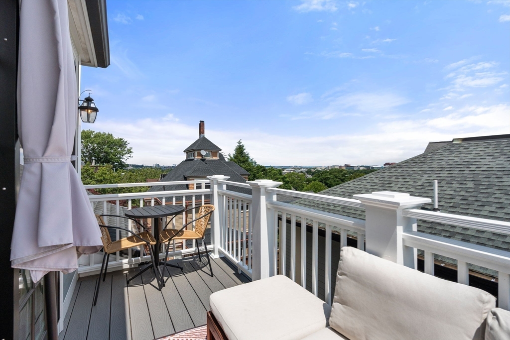 67 Sawyer Ave # 3