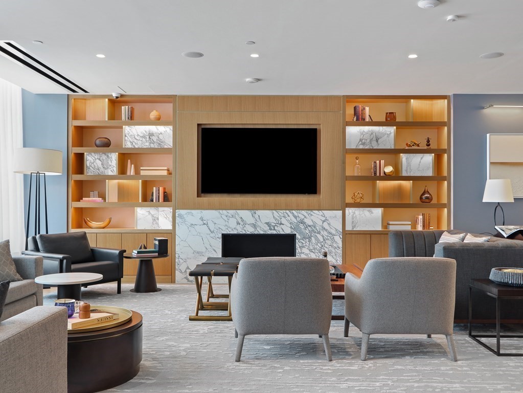 380 Harrison Ave Unit: 12 E