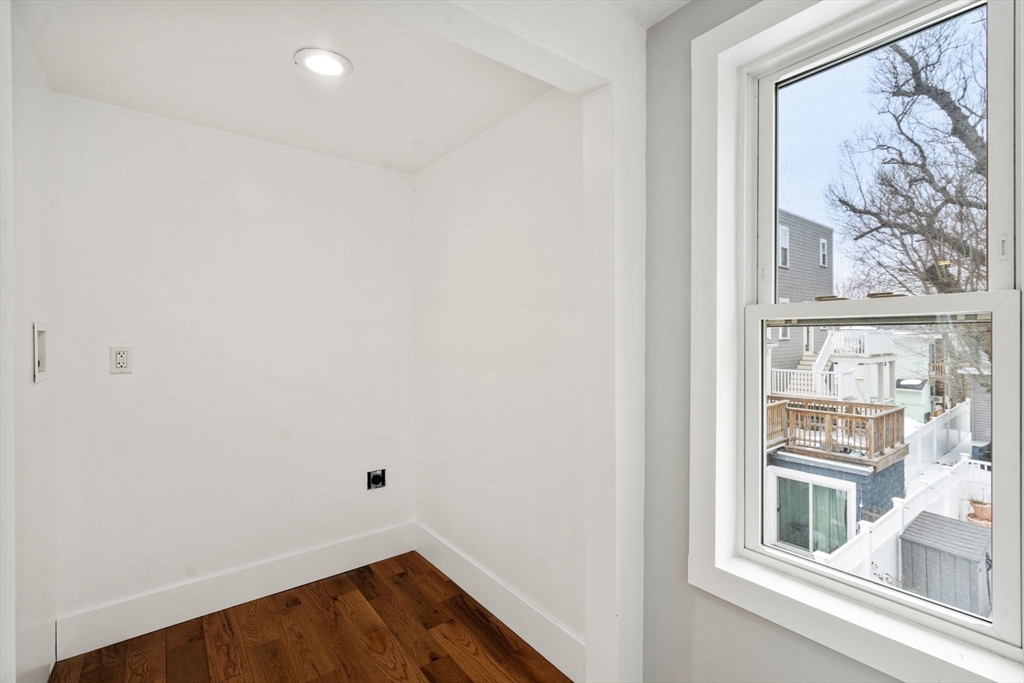 28 Port Norfolk St