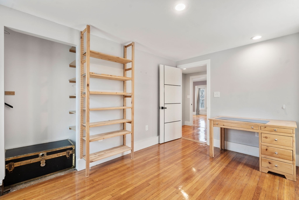 28 Port Norfolk St