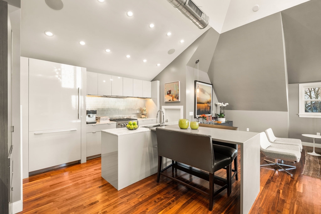27 Salcombe Street, Unit 2