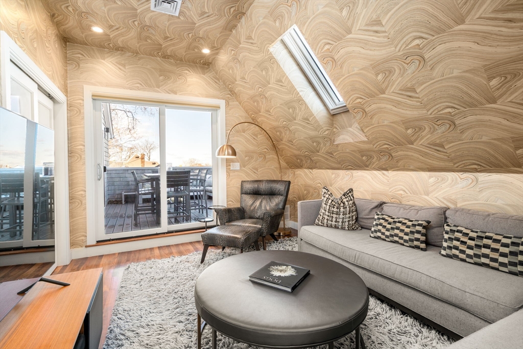 27 Salcombe Street, Unit 2