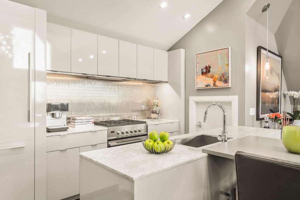 27 Salcombe Street, Unit 2