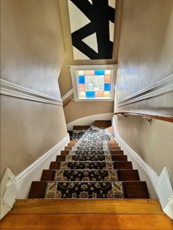 9 Edwin St