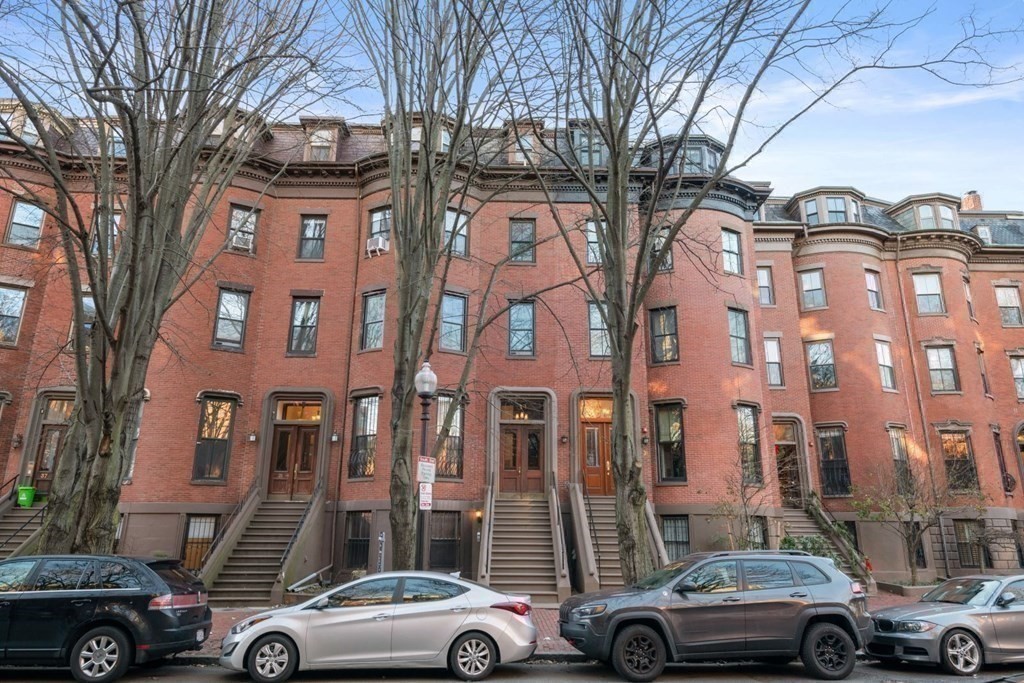 33 Worcester Sq # 2