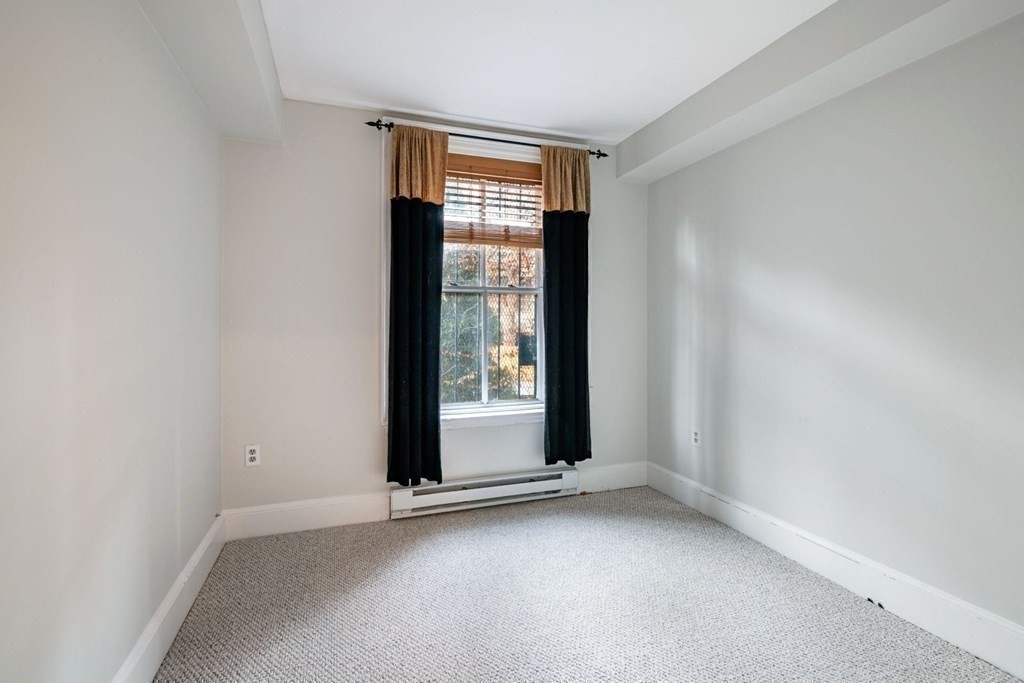 33 Worcester Sq # 2
