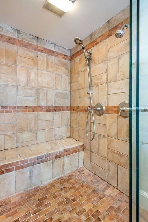 33 Worcester Sq # 2