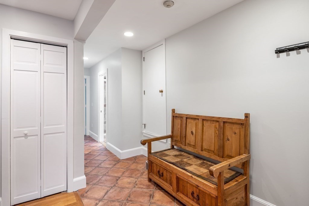 33 Worcester Sq # 2