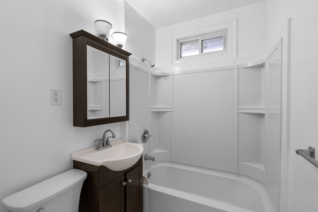 97 Welles Ave # 3