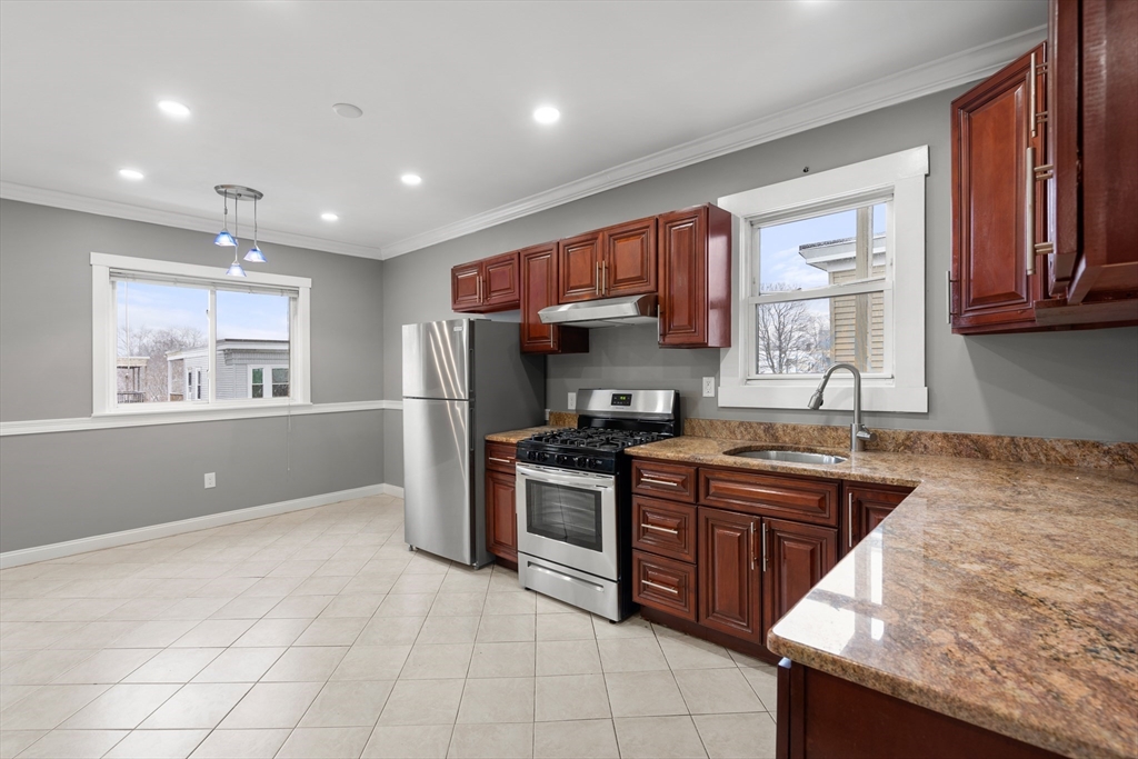 97 Welles Ave # 3